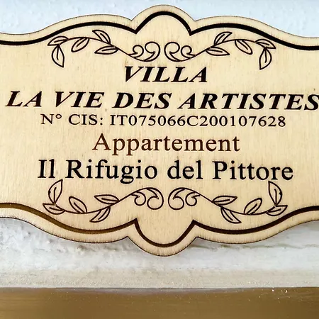 - La Vie Des Artistes Holiday home Torre Pali