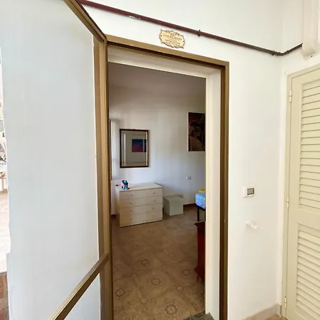 Holiday home - La Vie Des Artistes Torre Pali