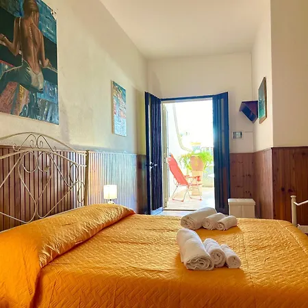 - La Vie Des Artistes Holiday home